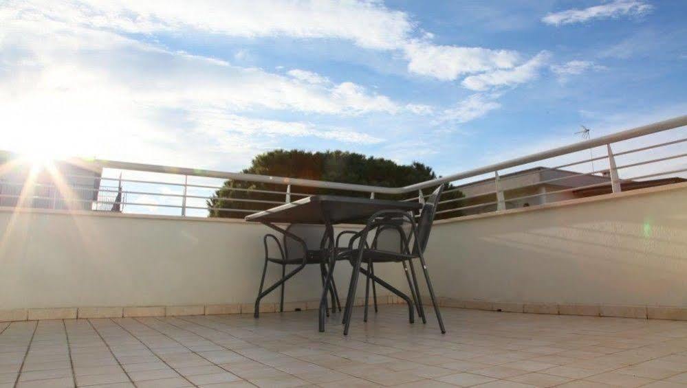 Residence Ilario Suite Hotel Ричоне Екстериор снимка